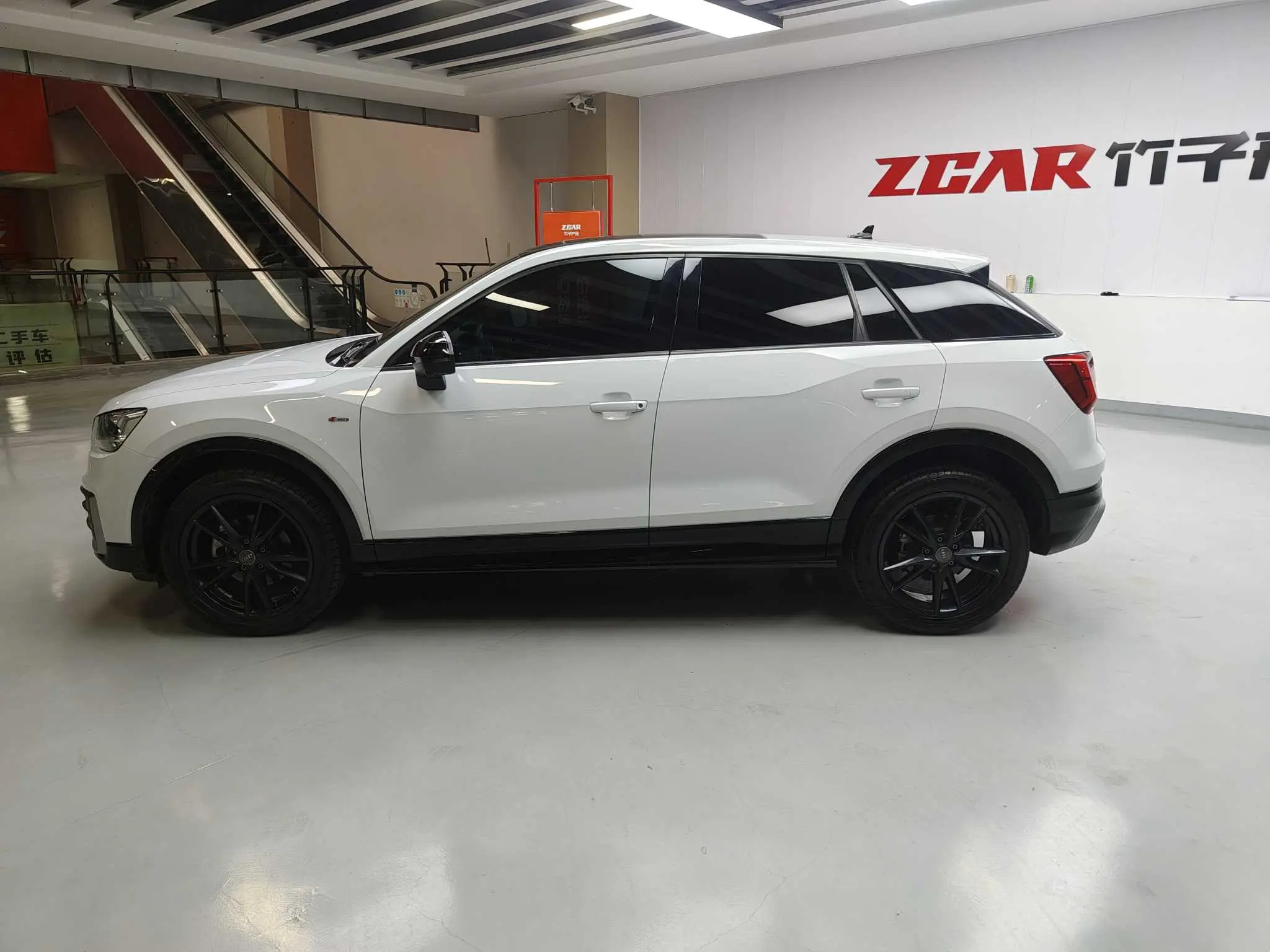 Audi Q2L