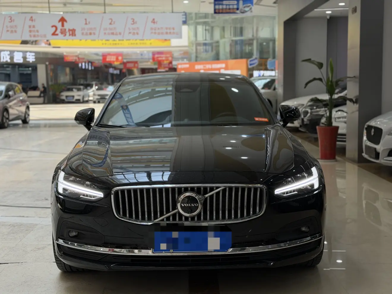 Volvo S90