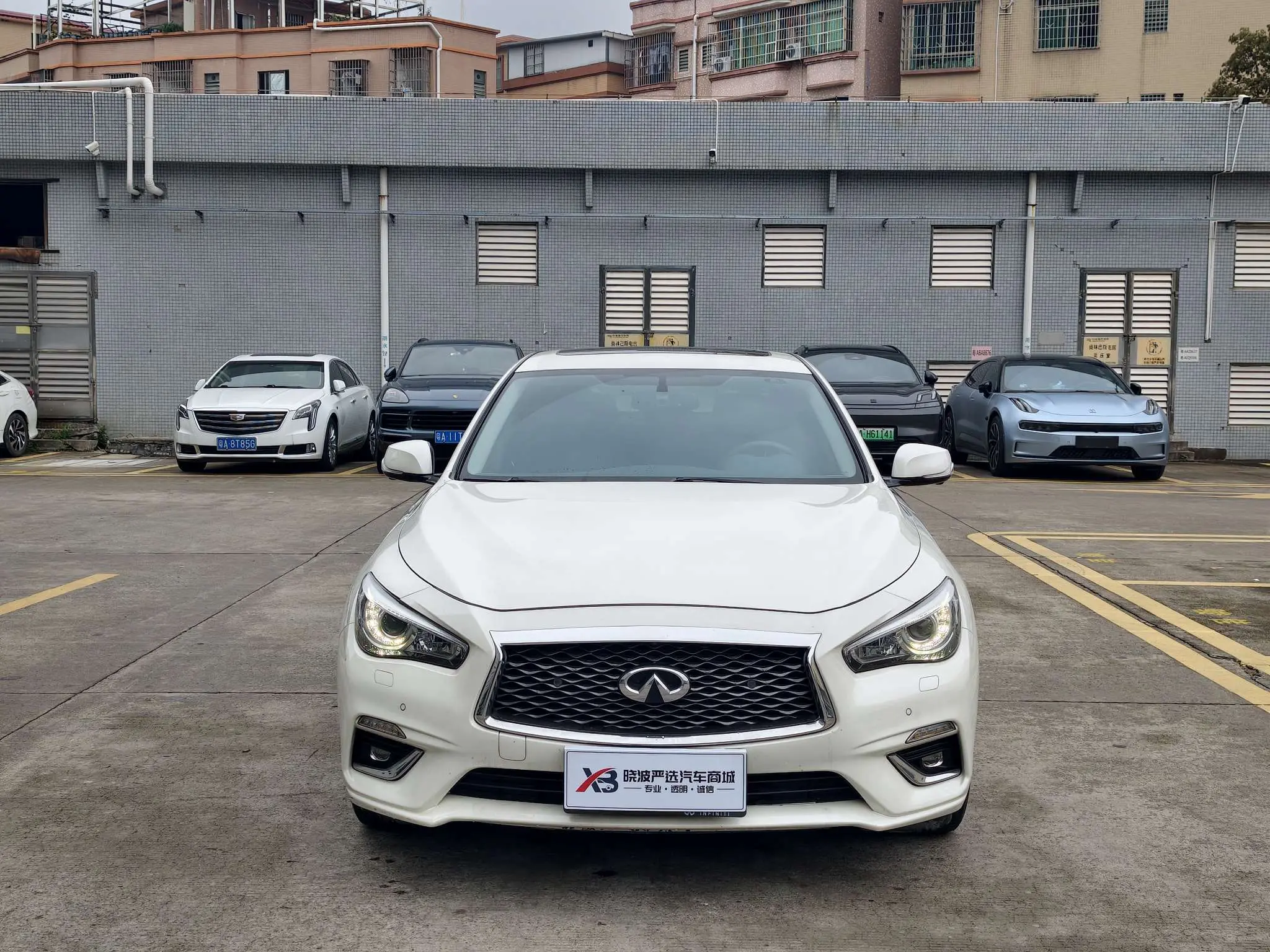 Infiniti Q50L