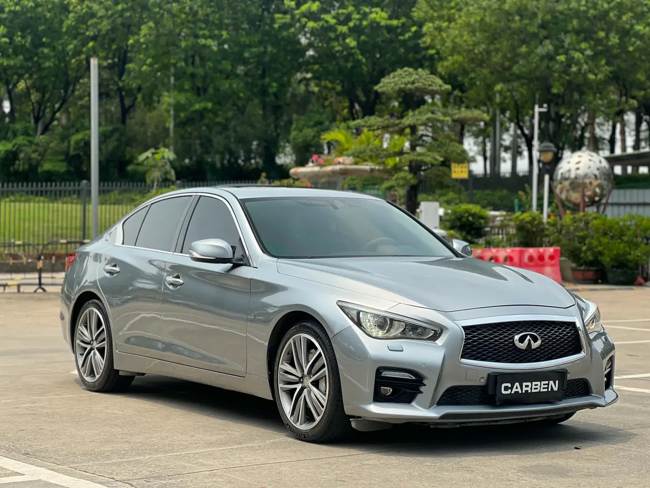 Infiniti Q50