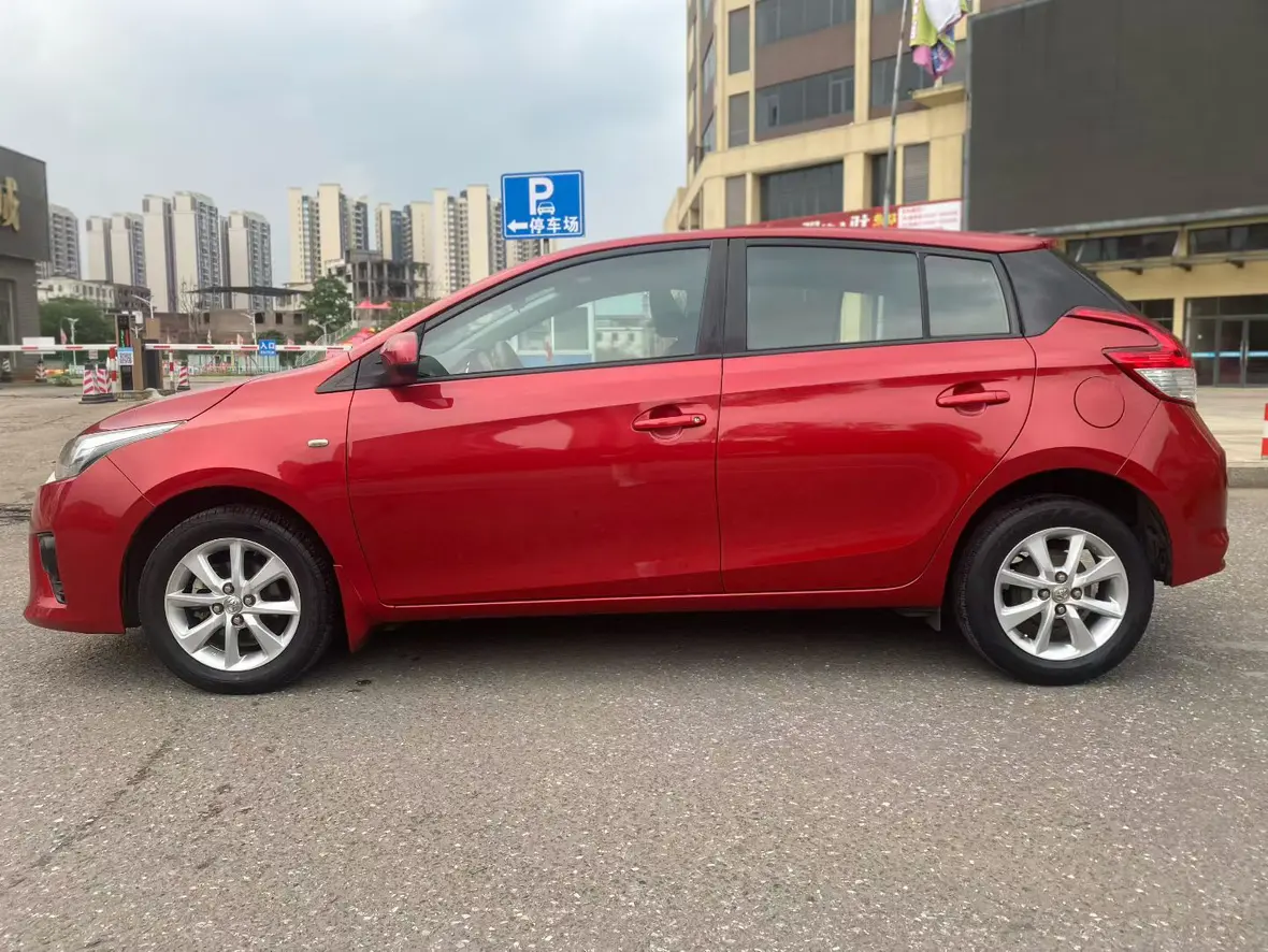 Toyota Yaris L