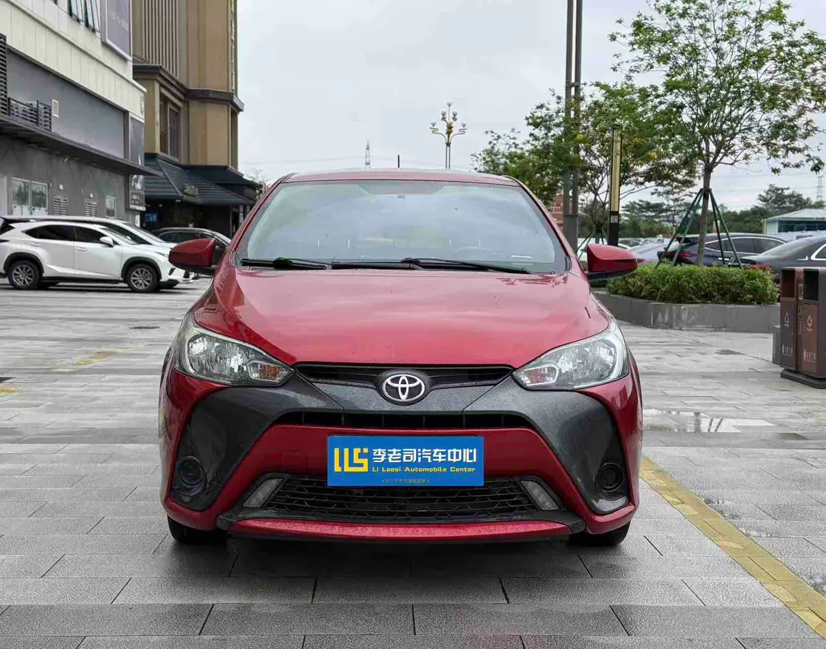 Toyota Yaris L