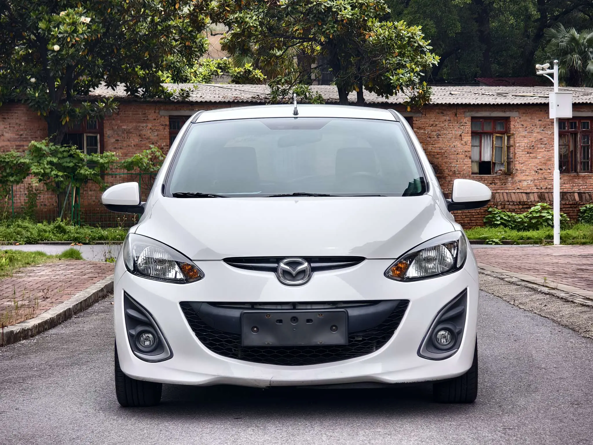 Mazda 2