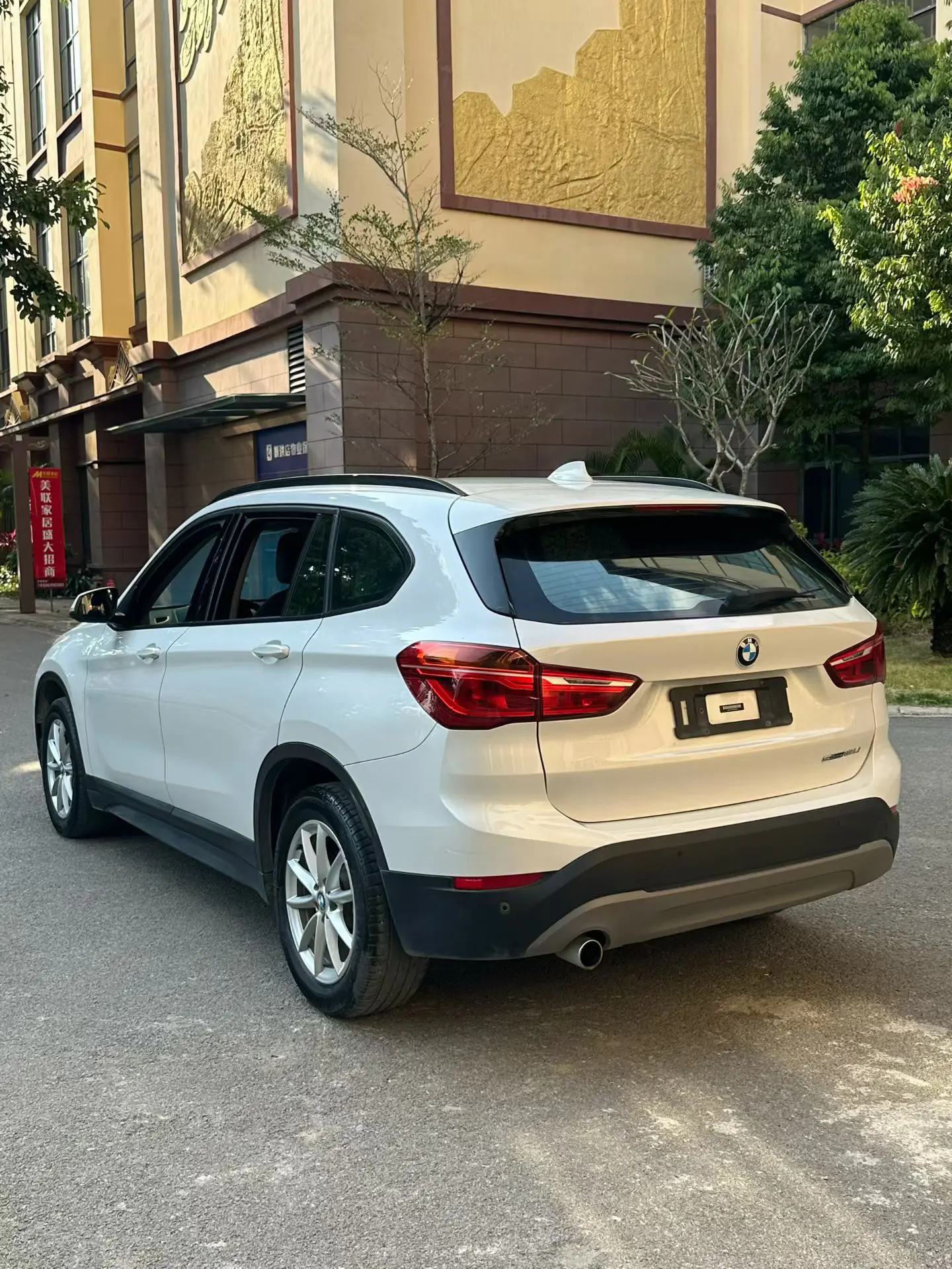 BMW X1
