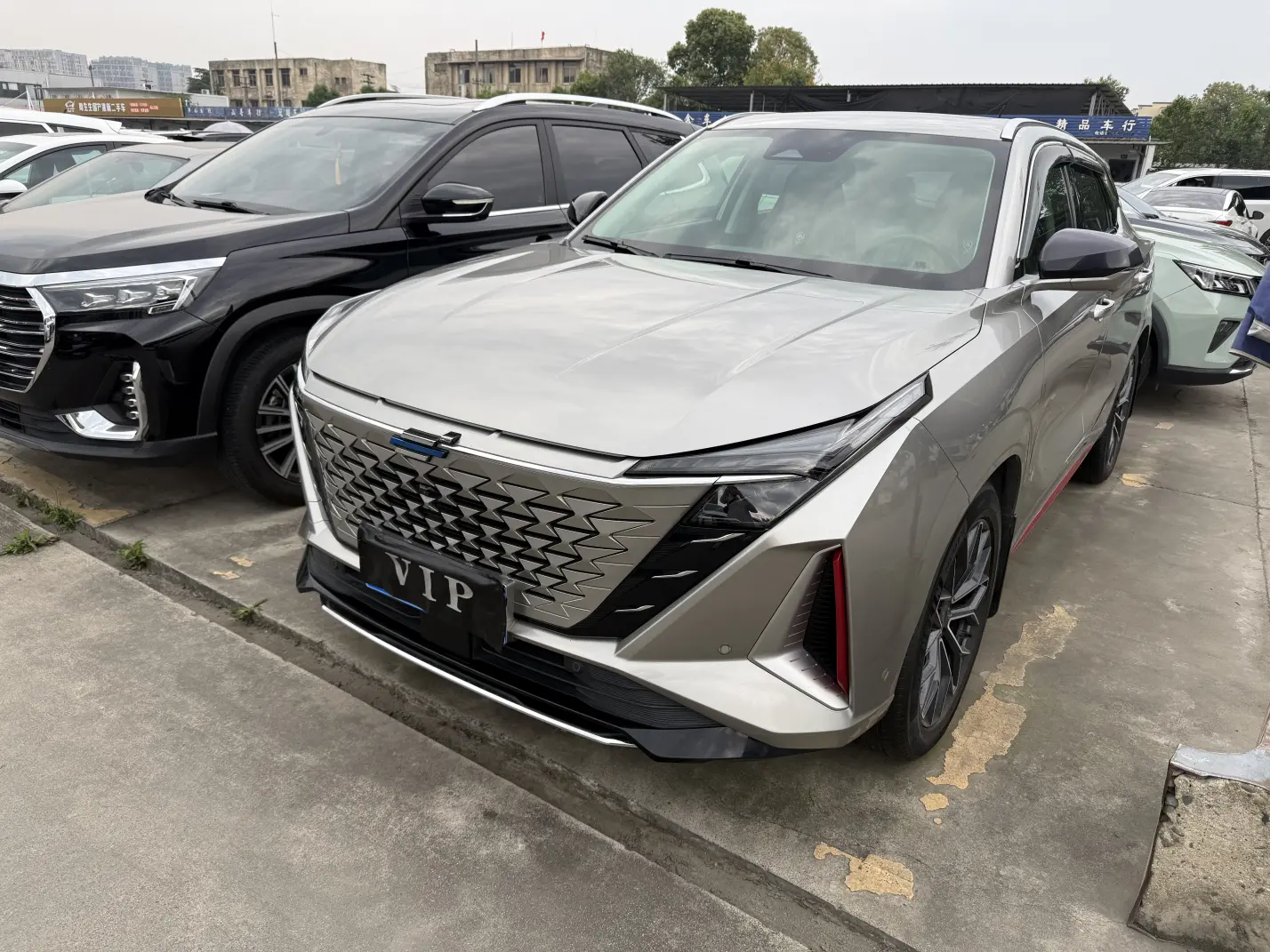 Oshan Changan Auchan Z6