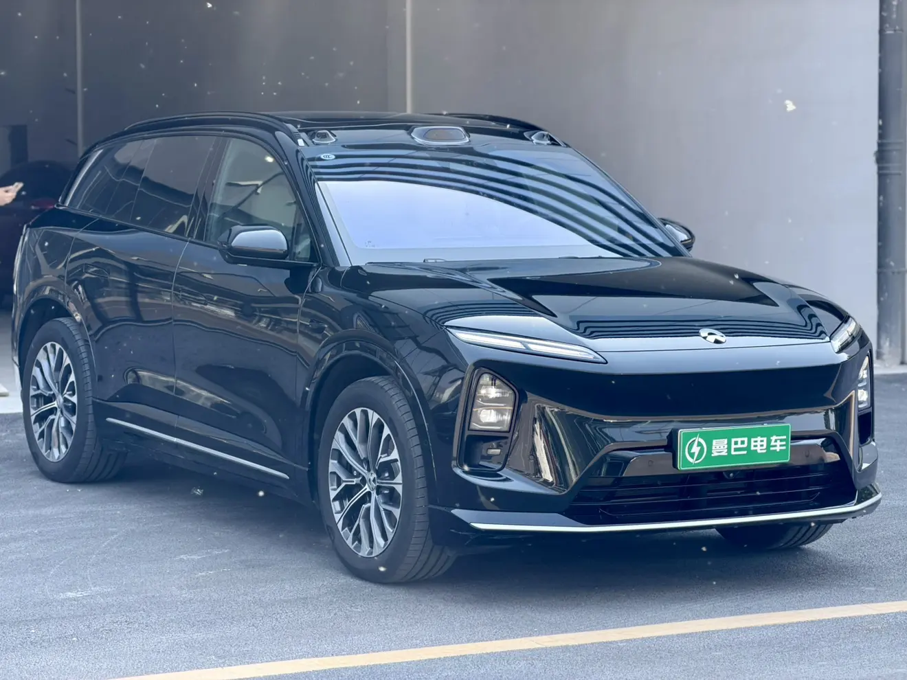 NIO ES6