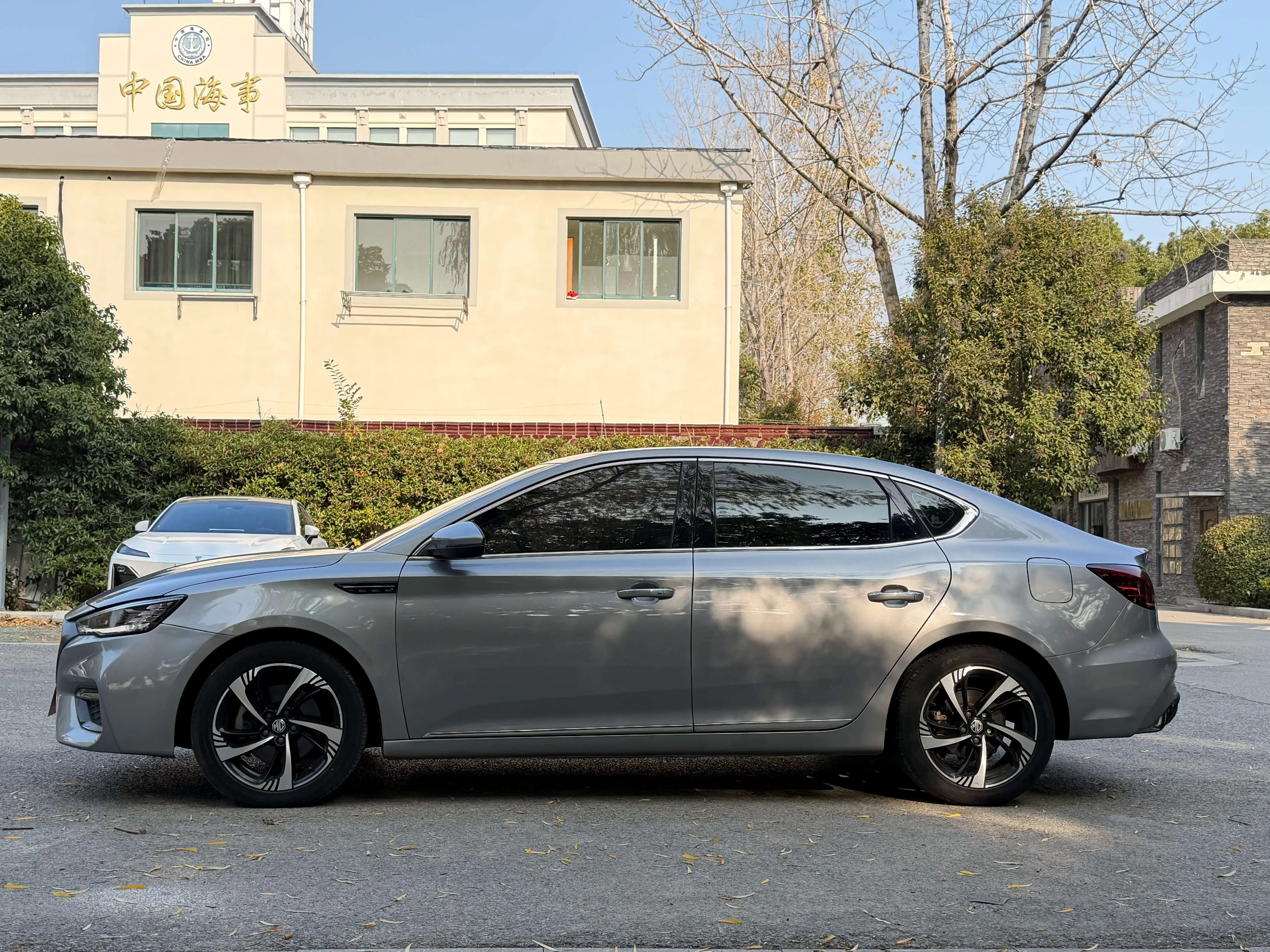 MG 6