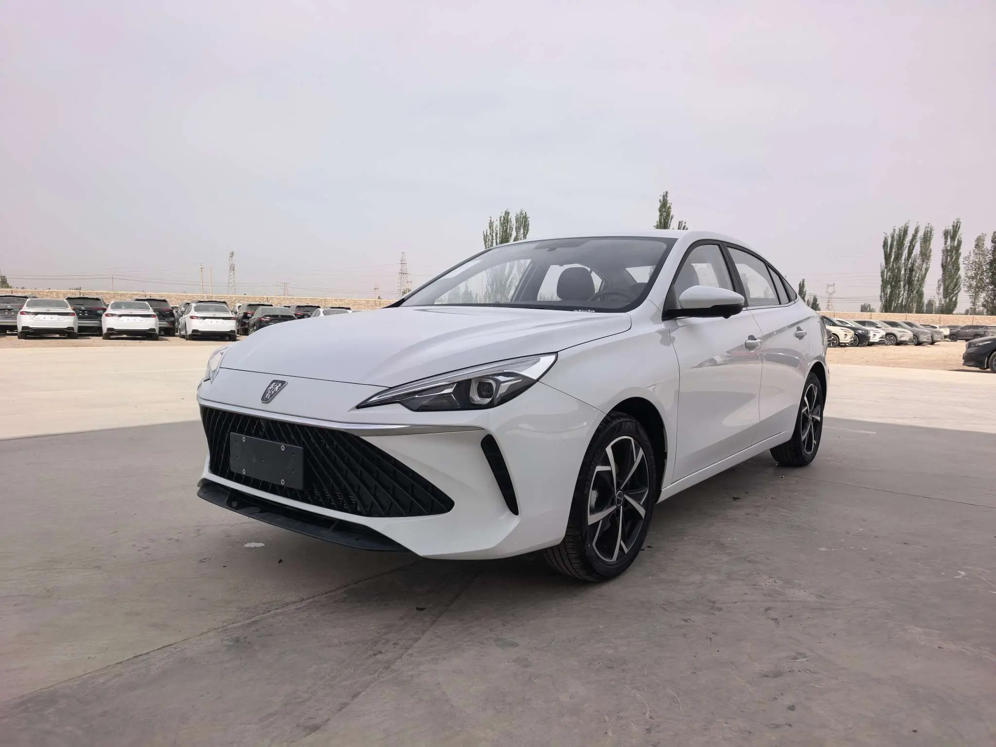 Roewe i5