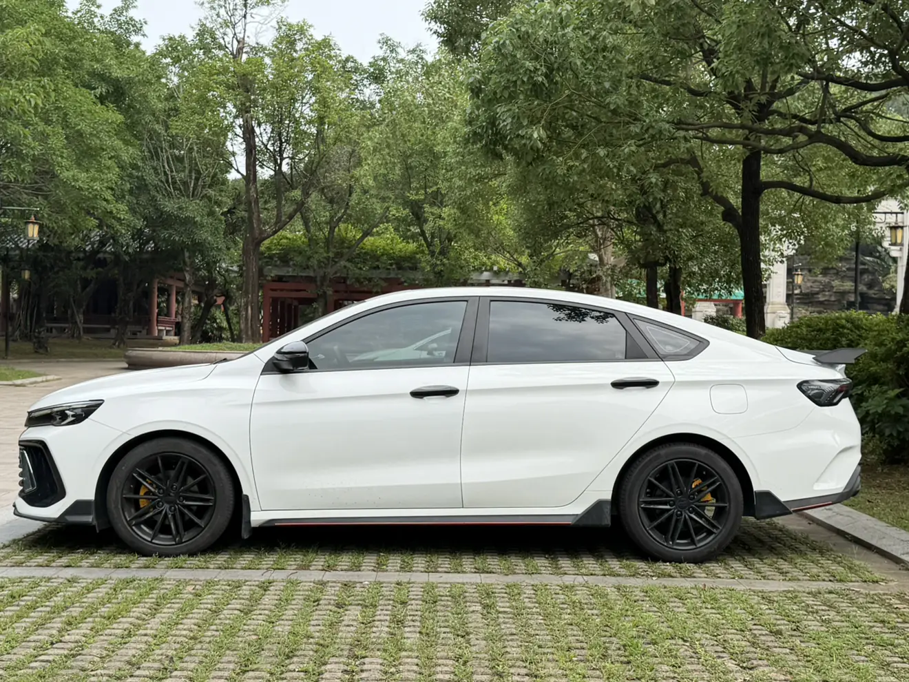 Geely Binrui