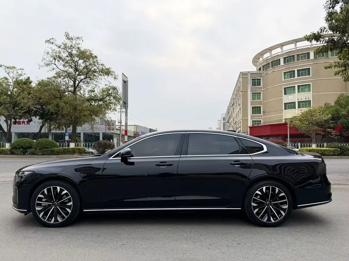 Volvo S90 PHEV