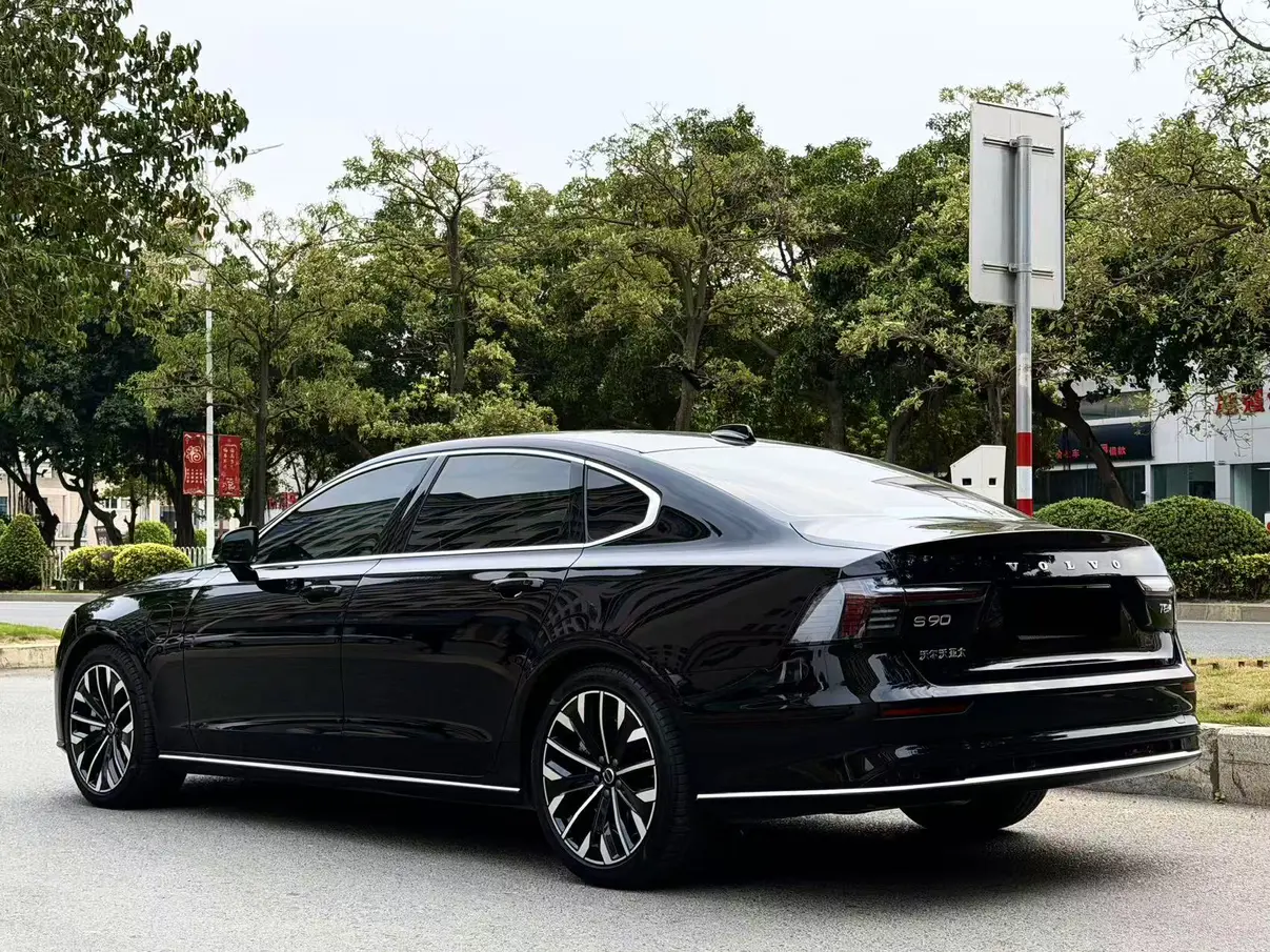 Volvo S90 PHEV