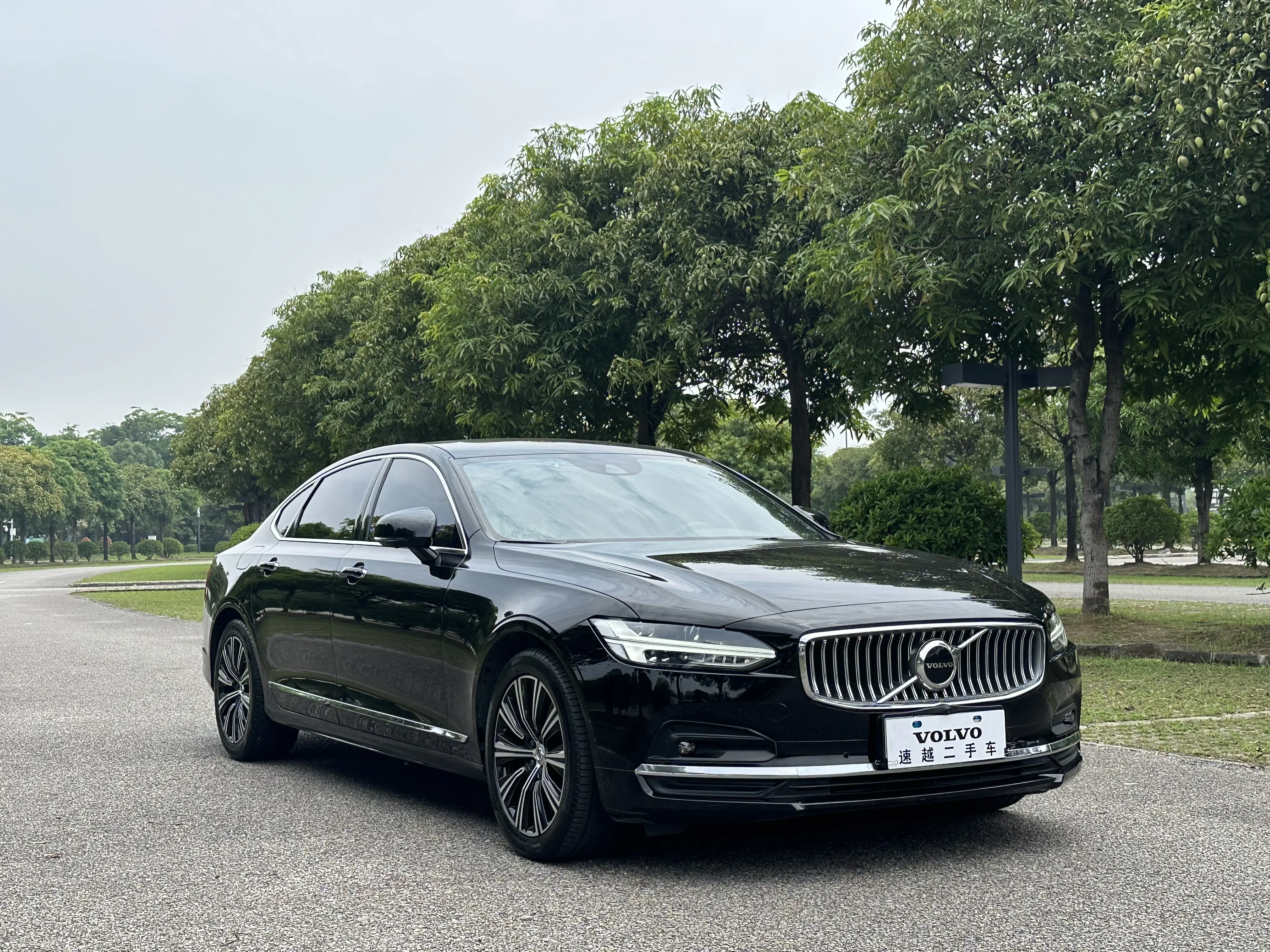 Volvo S90