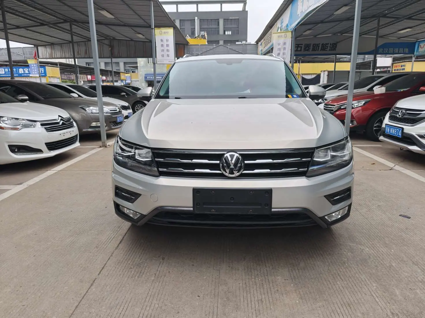 Volkswagen Tiguan L