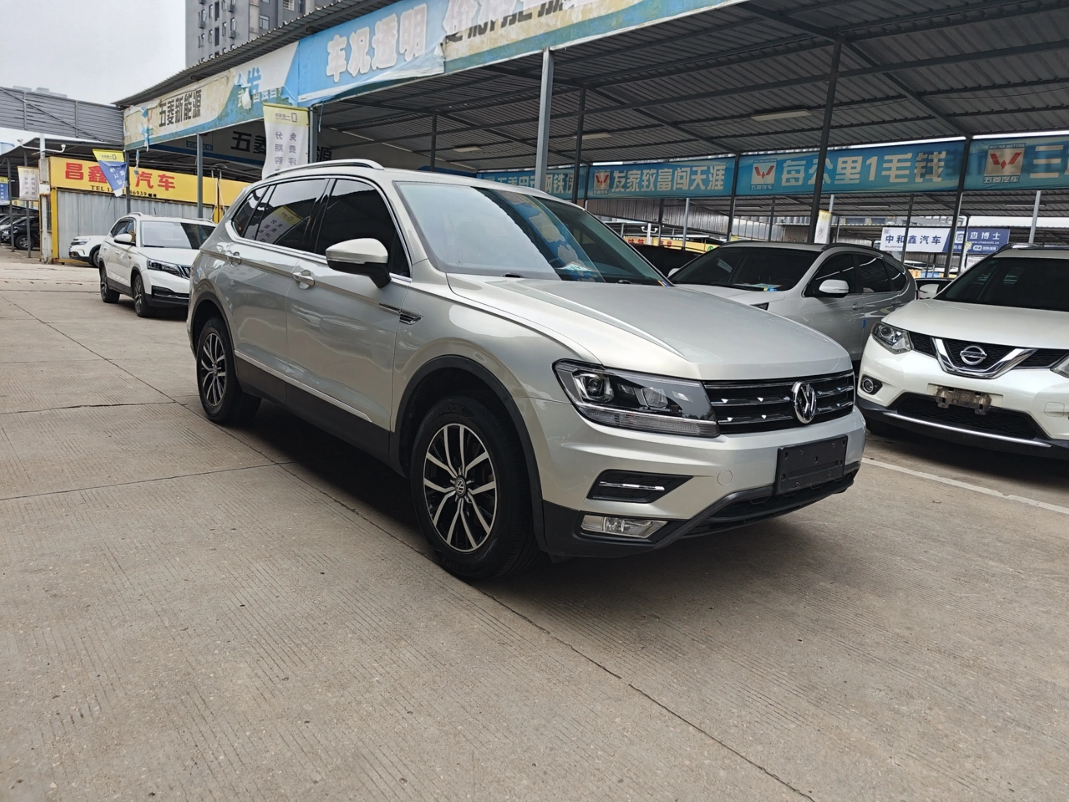 Volkswagen Tiguan L