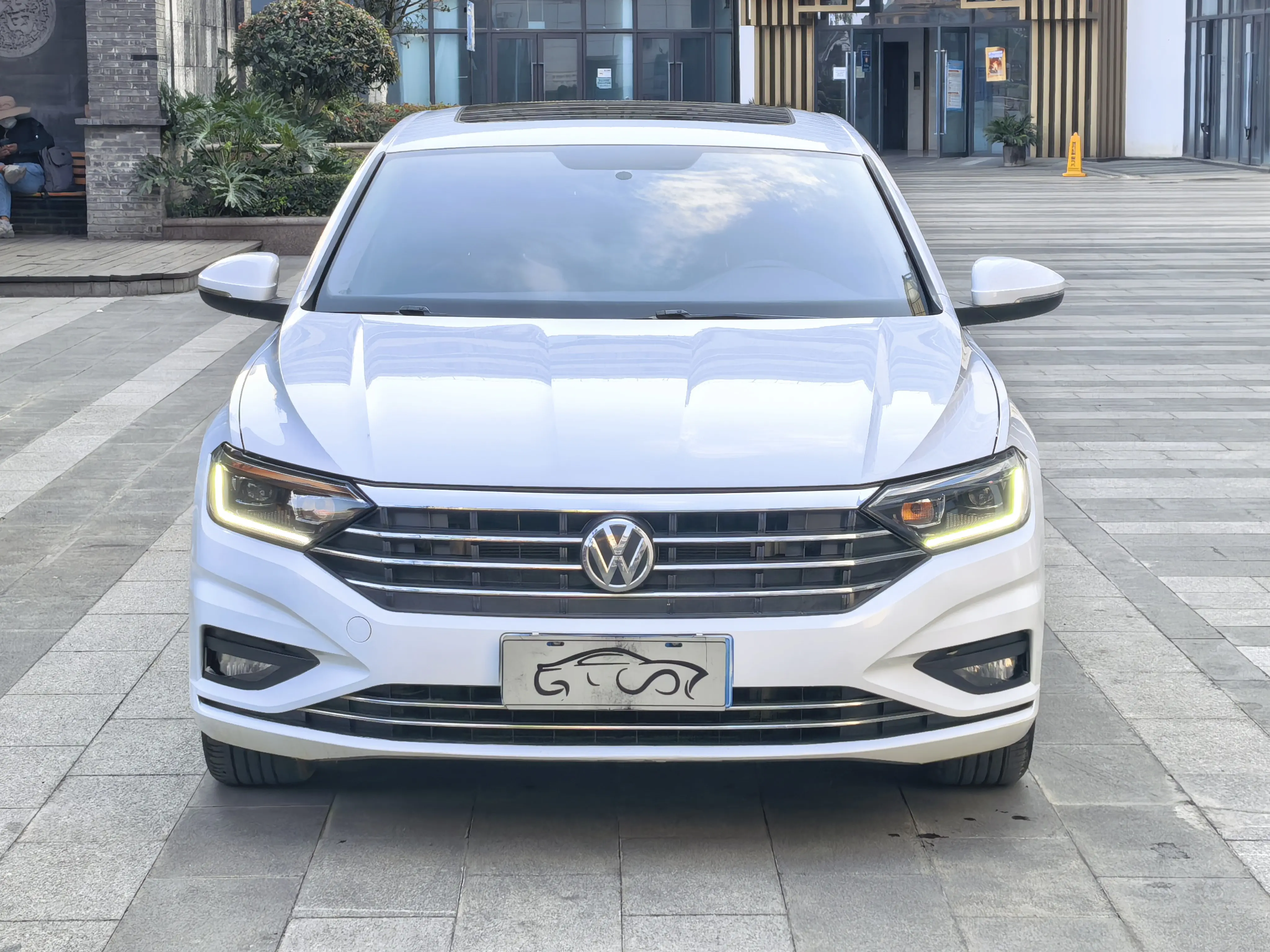 Volkswagen Sagitar