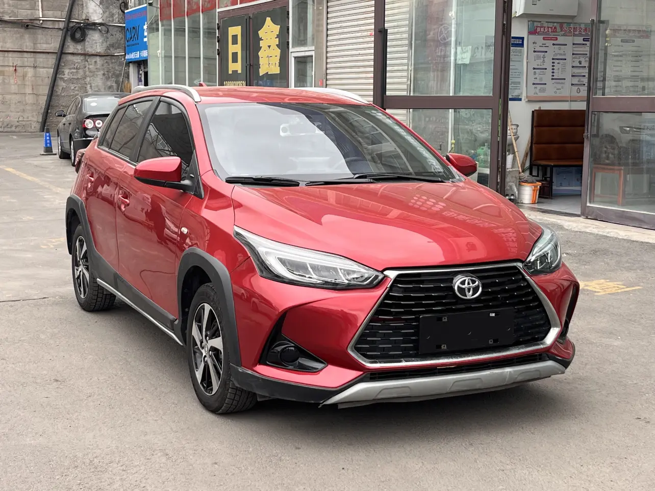 Toyota Yaris L