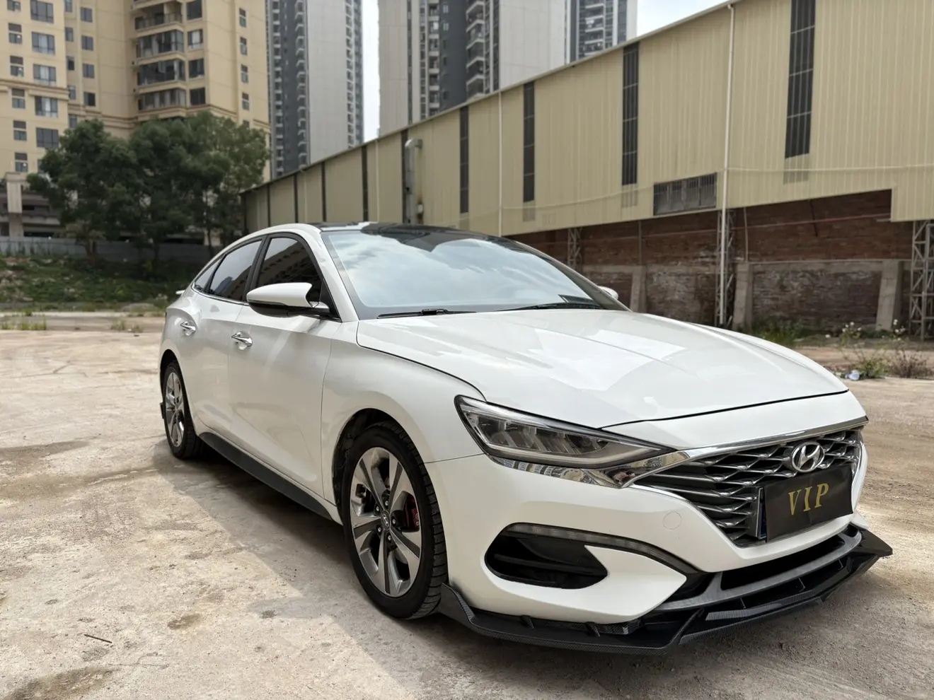 Hyundai Lafesta
