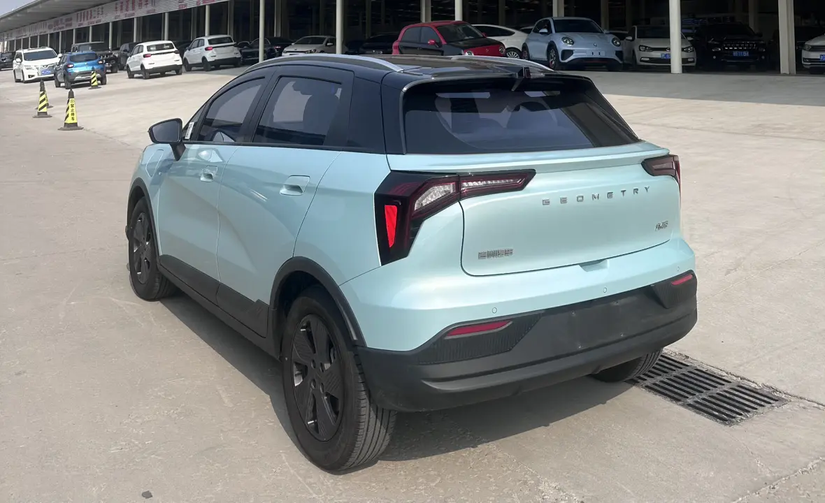 Geely Geometry E Firefly