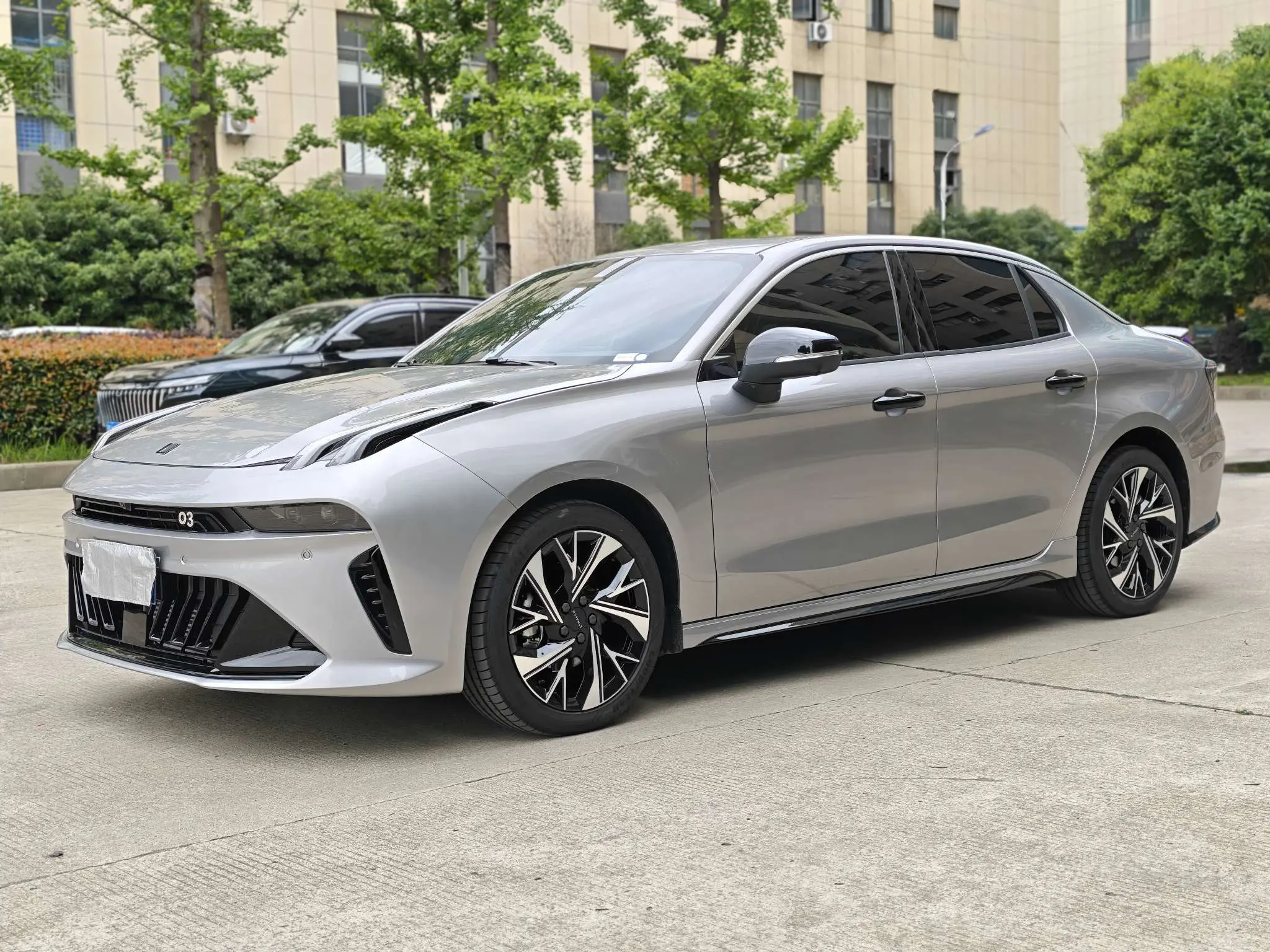 Lynk & Co 03