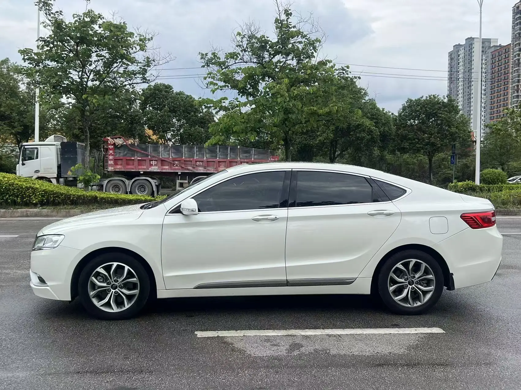 Geely Borui