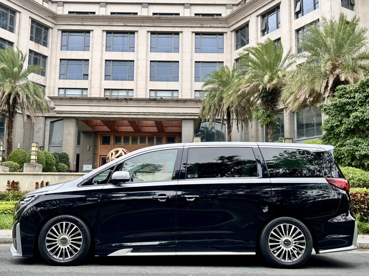 GAC Trumpchi M8
