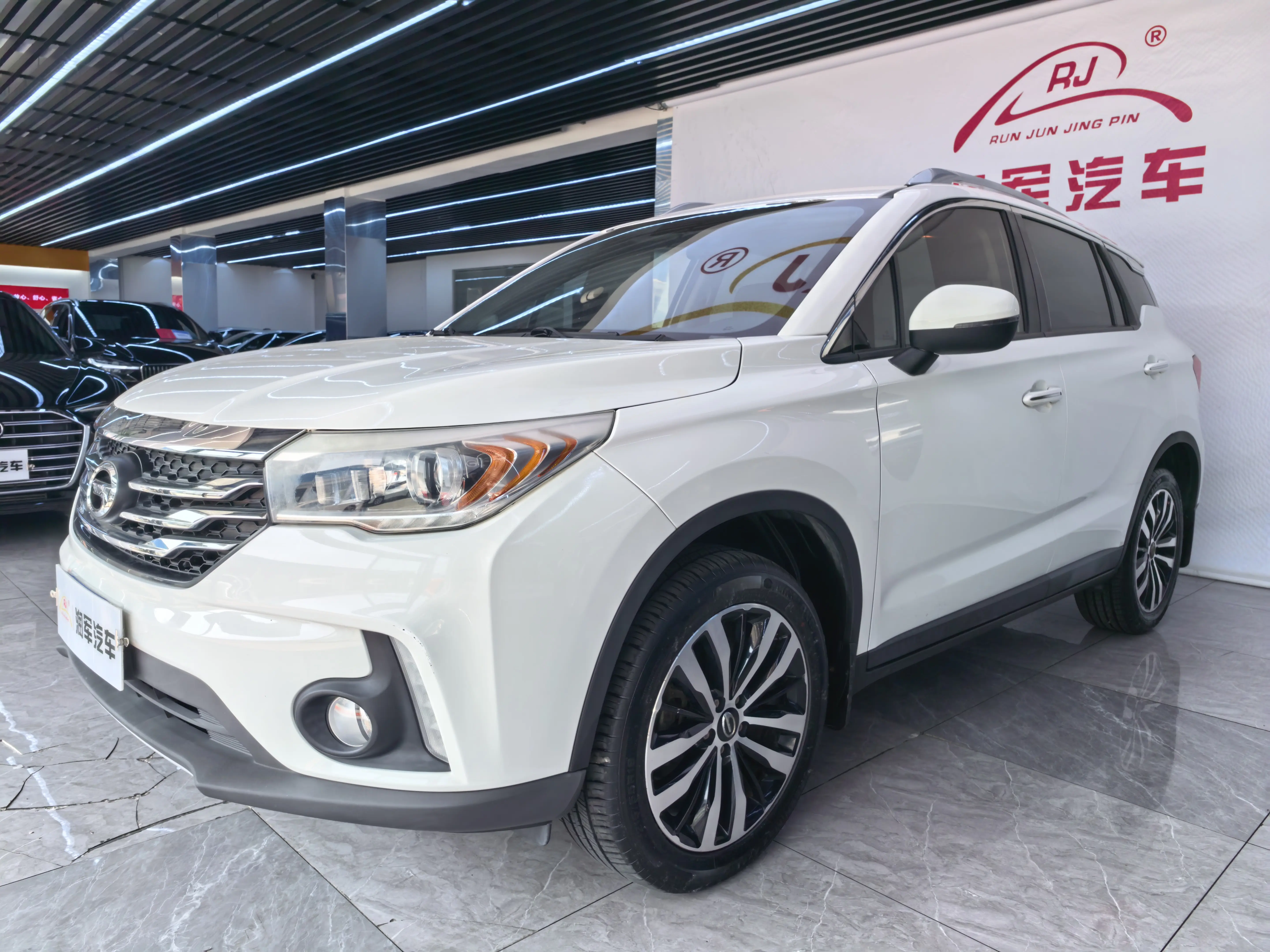 GAC Trumpchi GS4