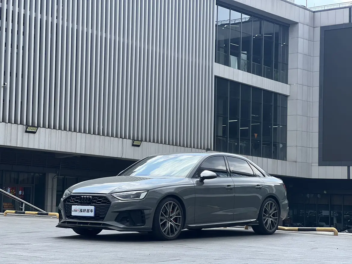 Audi S4