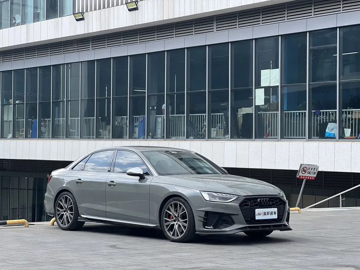 Audi S4