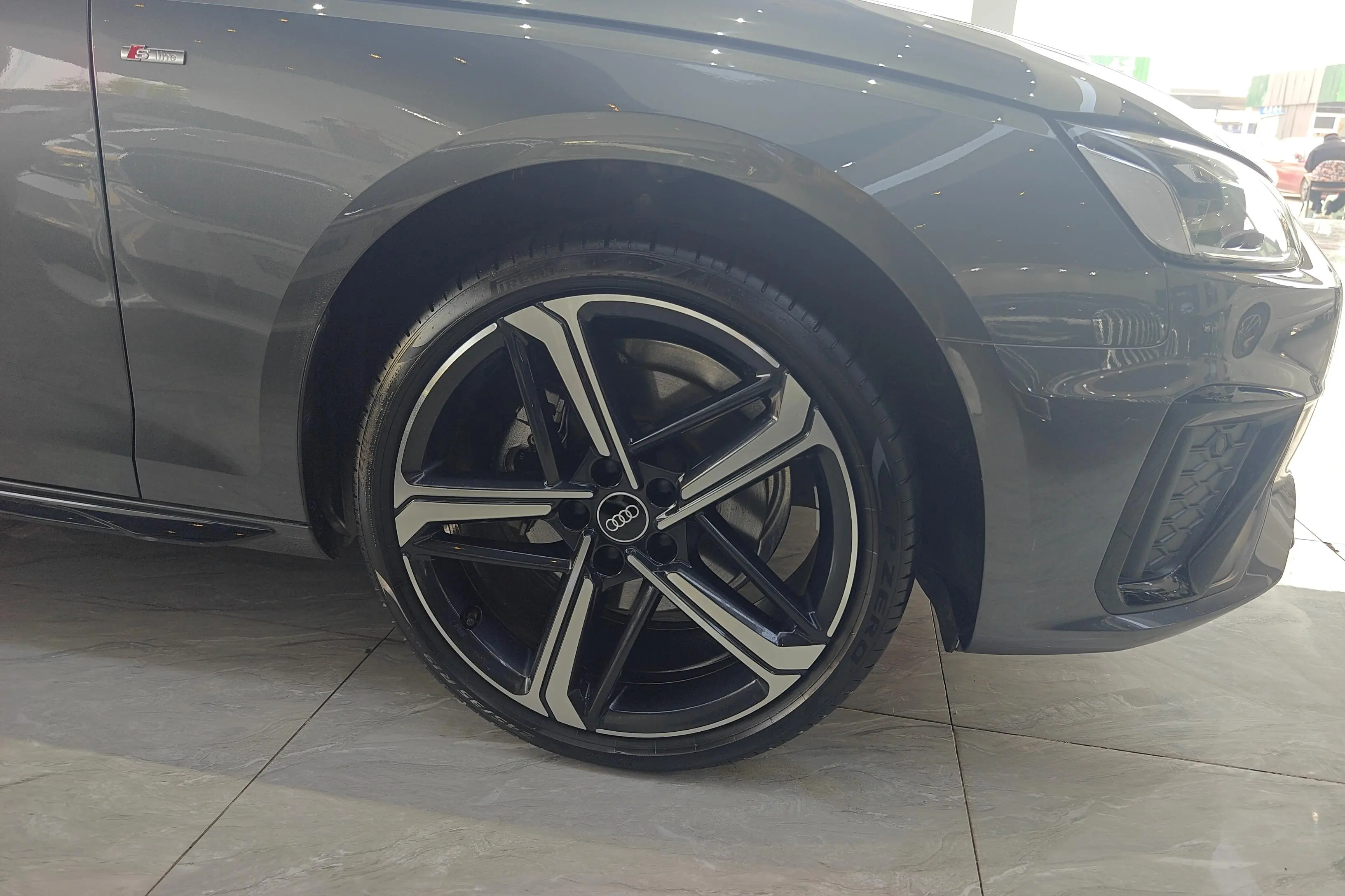 Audi A4L