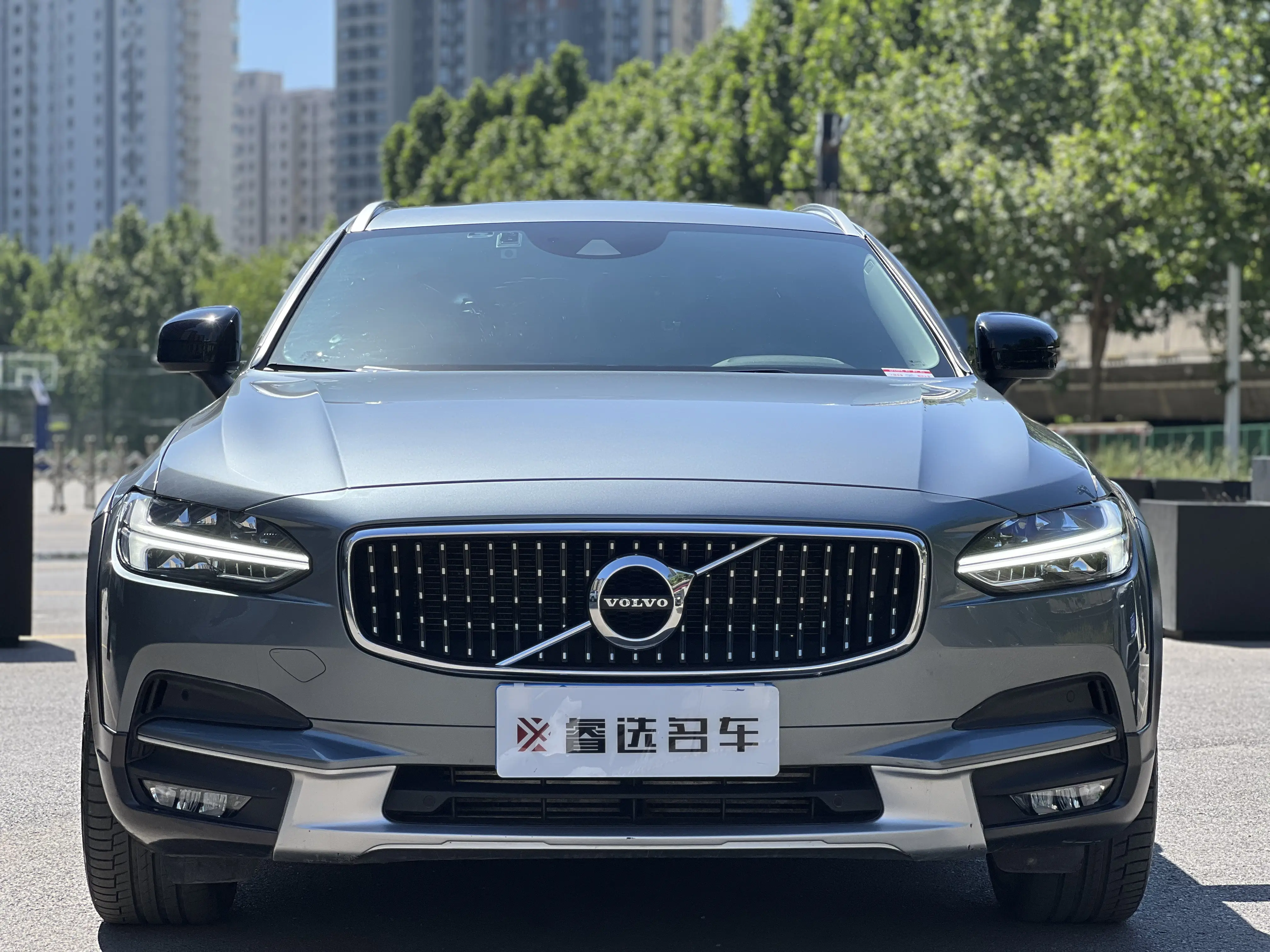 Volvo V90