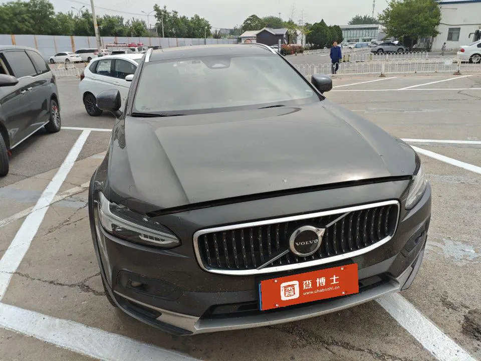 Volvo V90