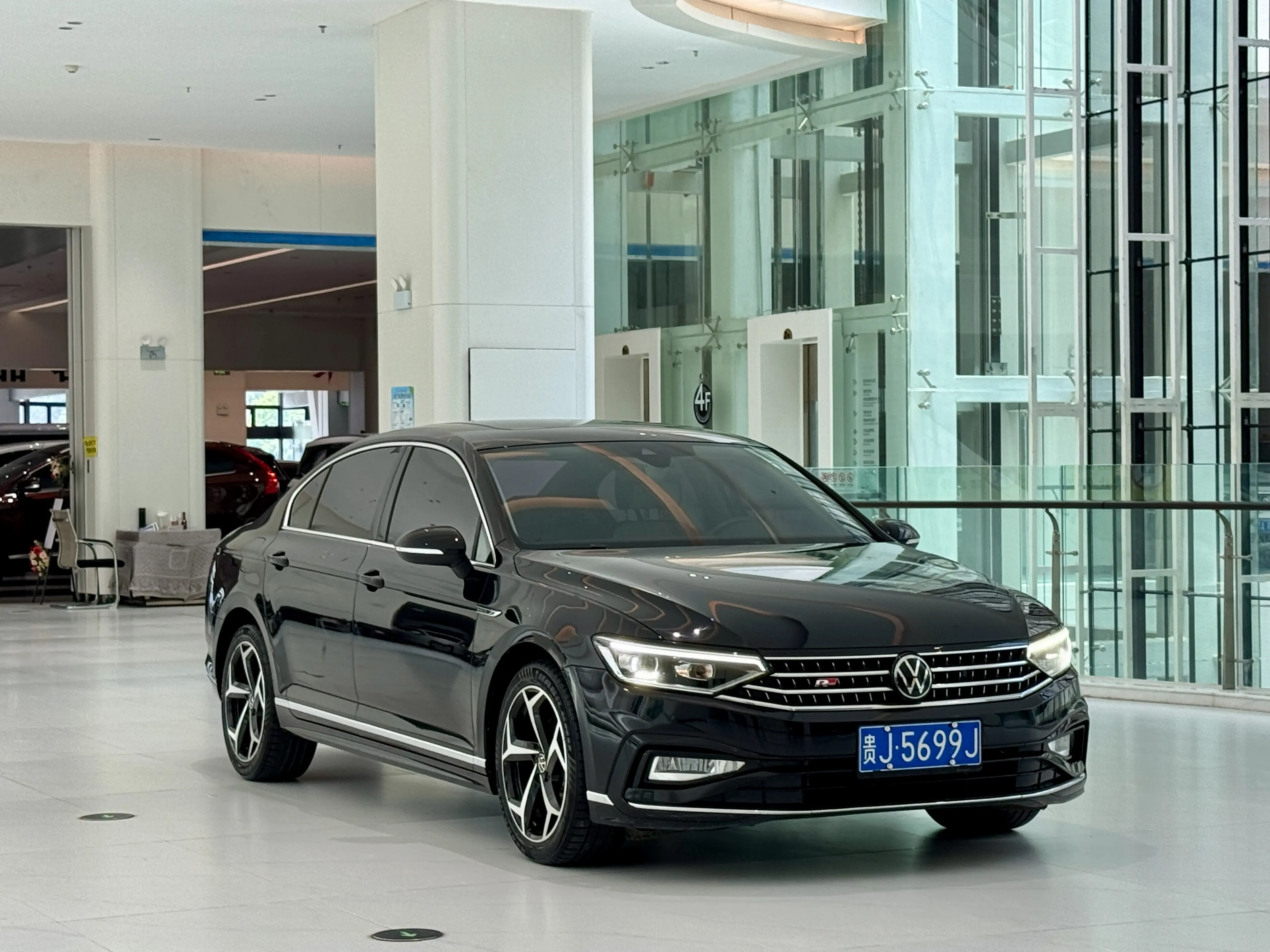 Volkswagen Magotan