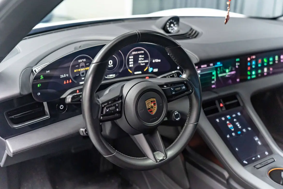Porsche Taycan