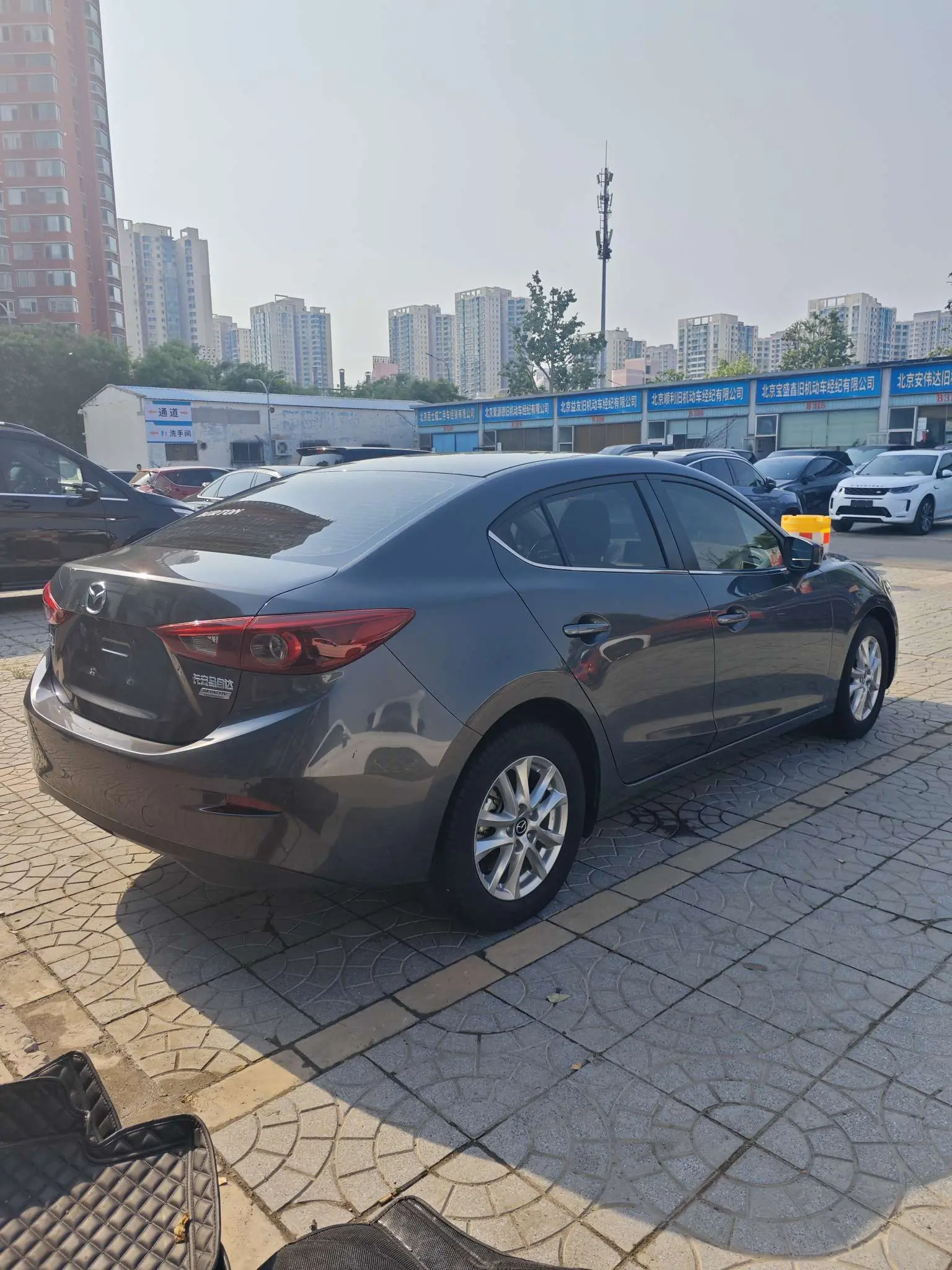Mazda Axela