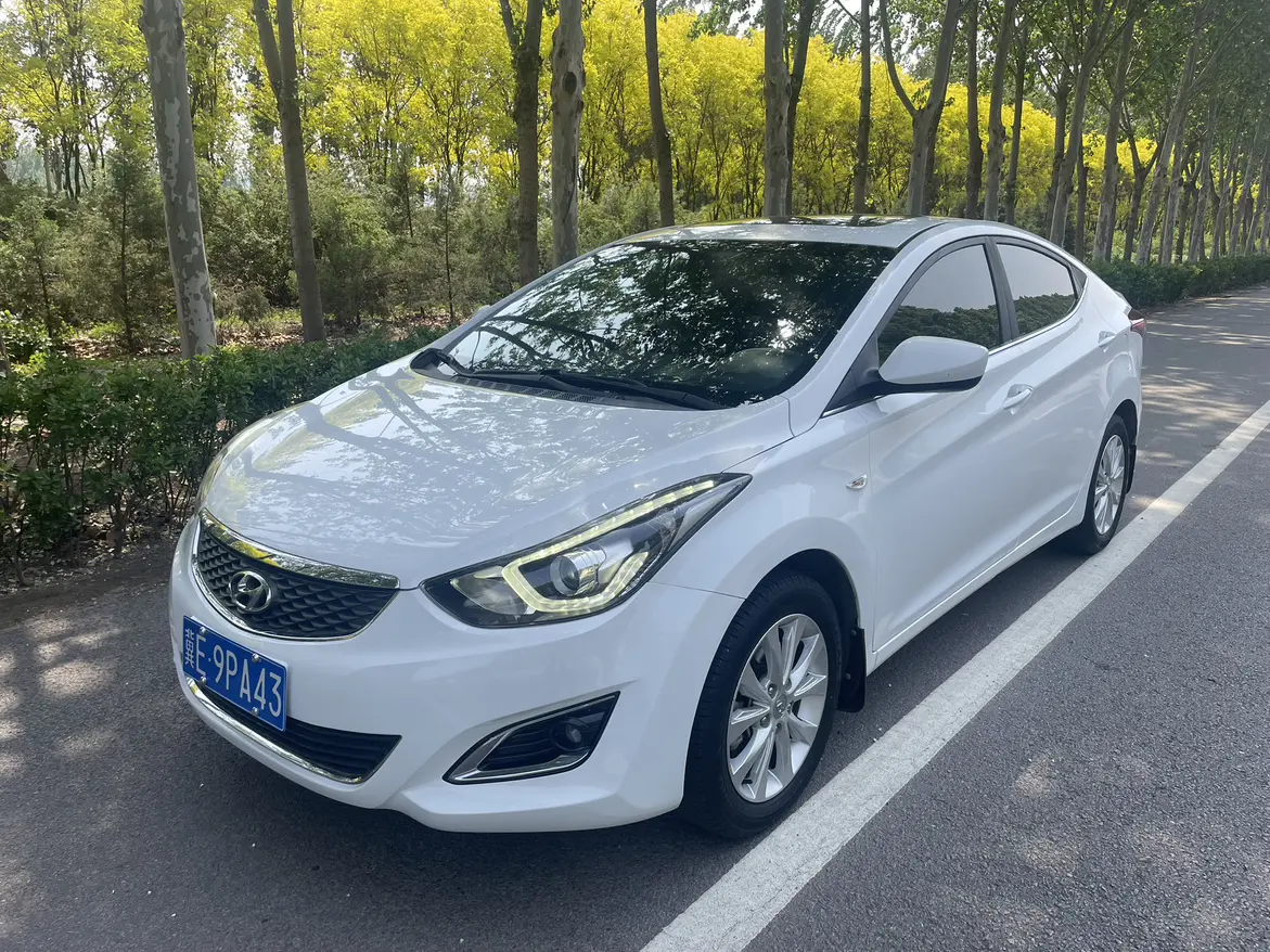 Hyundai Elantra