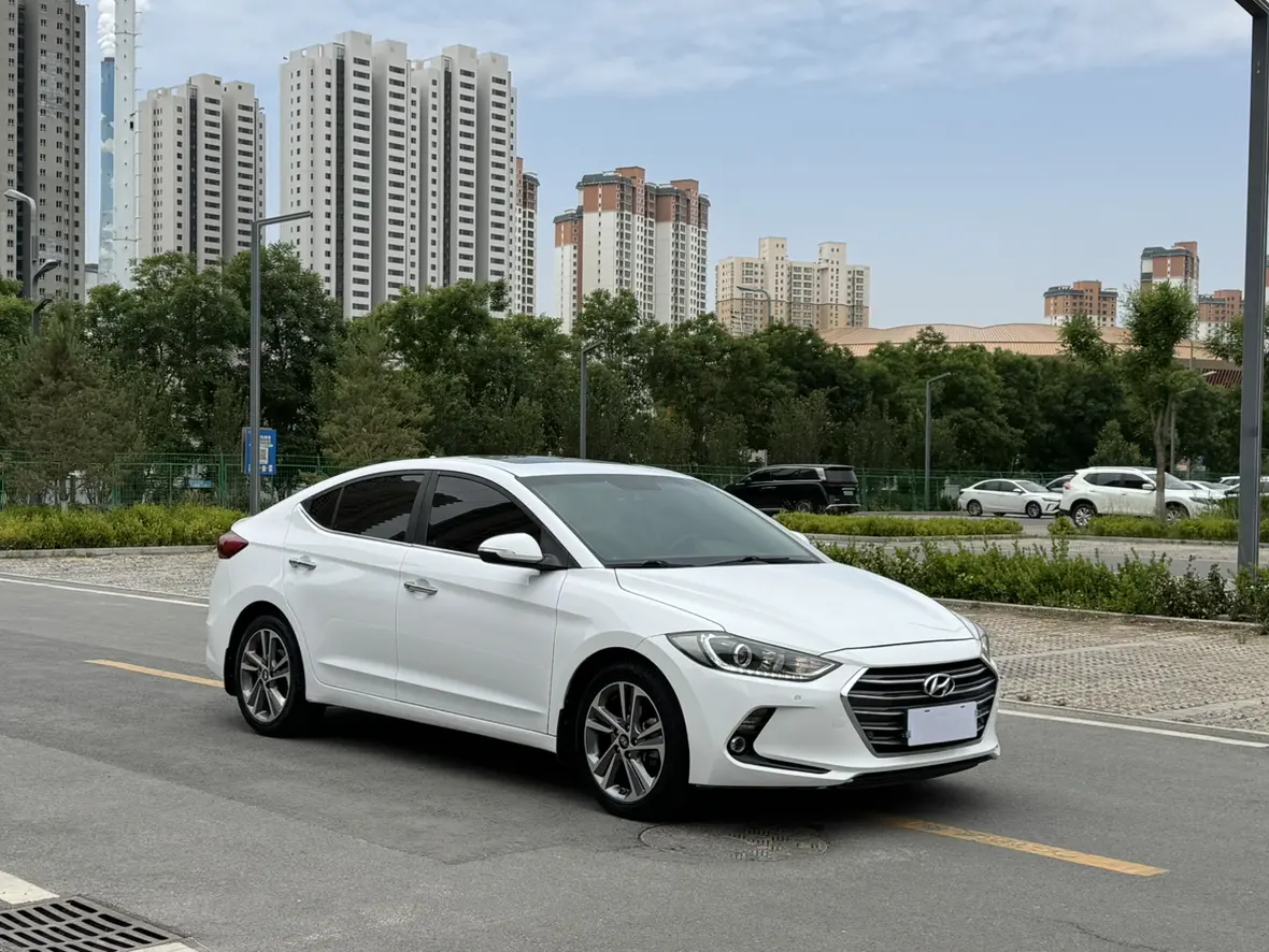 Hyundai lead