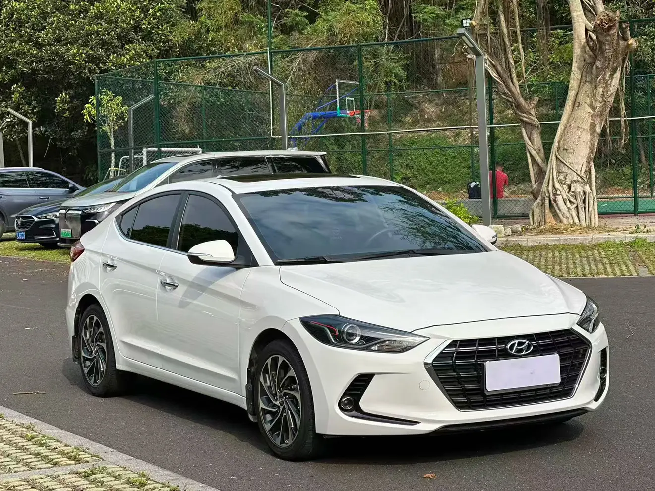 Hyundai Lead
