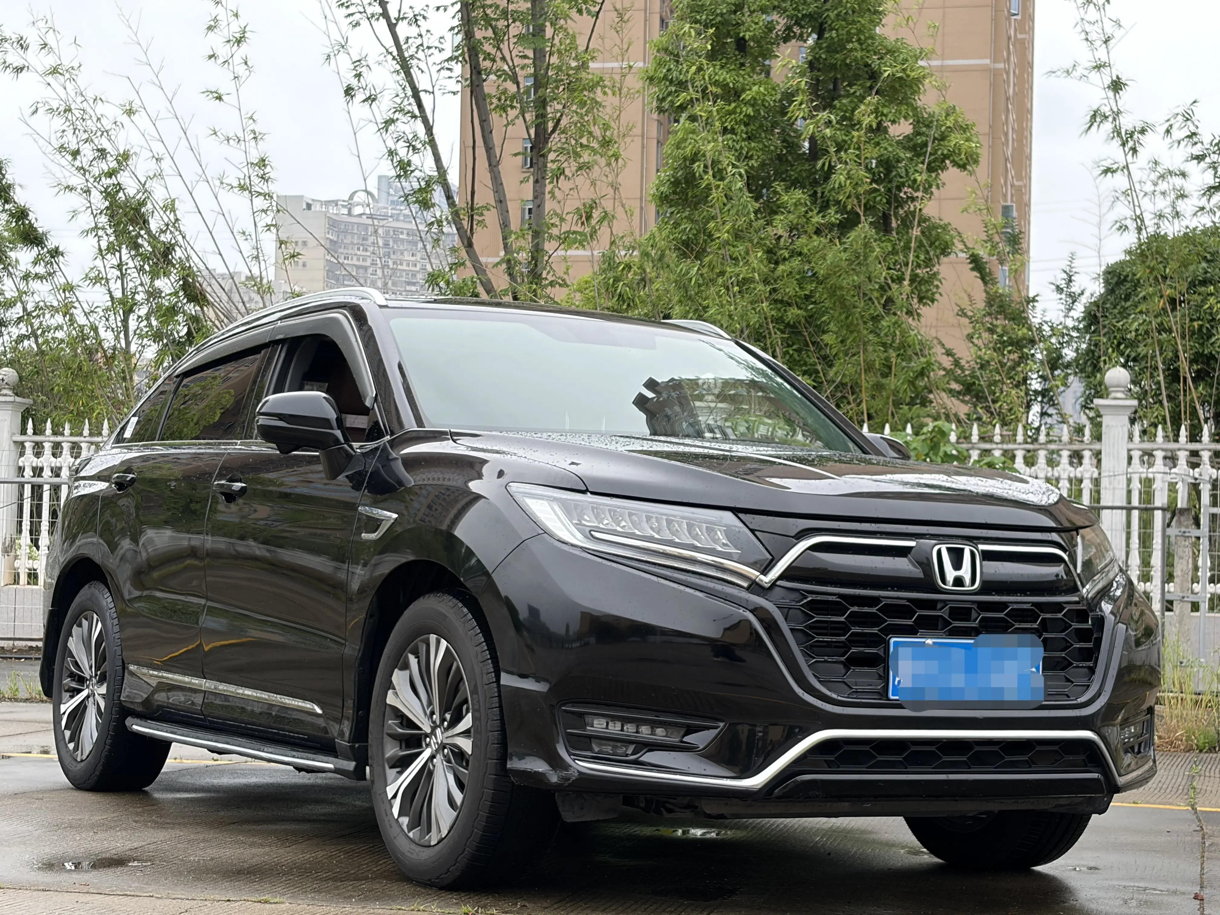Honda UR-V