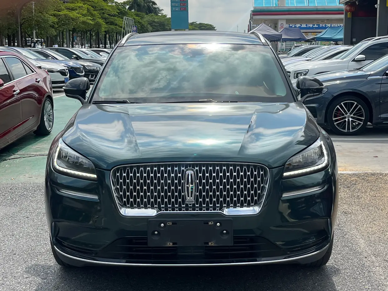Lincoln Adventurer