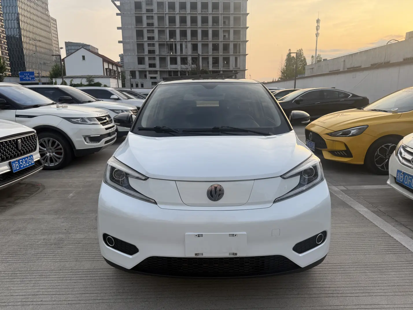 Electric House YOUNG Guang Xiaoxin