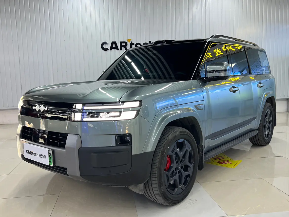 BYD Leopard Titanium 7 PHEV