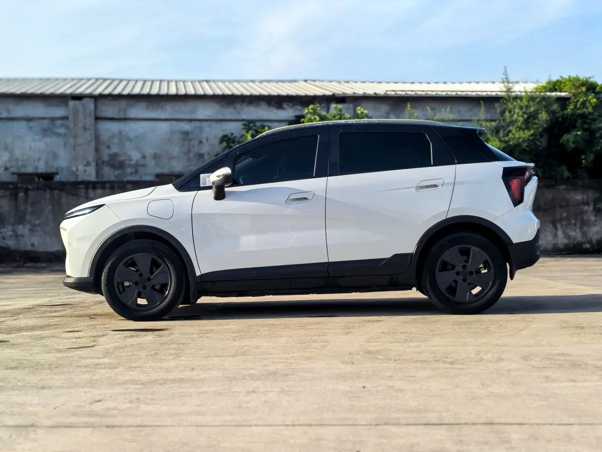 Geely Geometry E Firefly