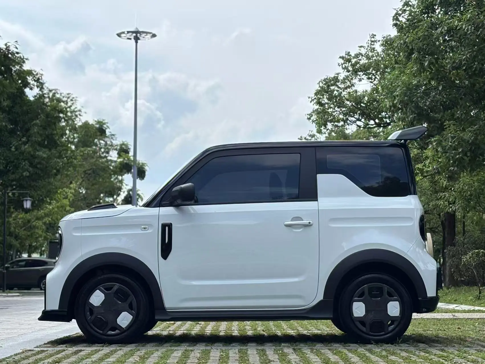 Geely Panda