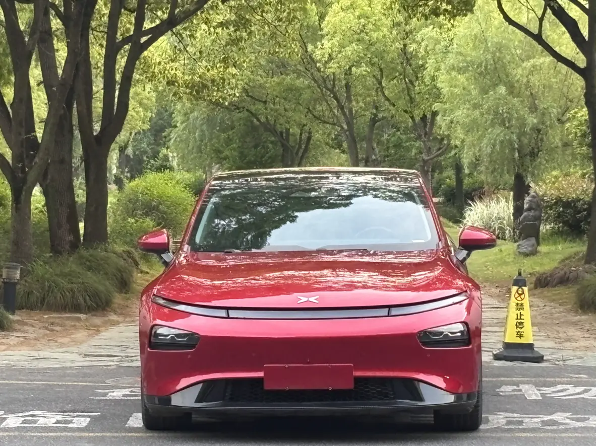 Xpeng P7