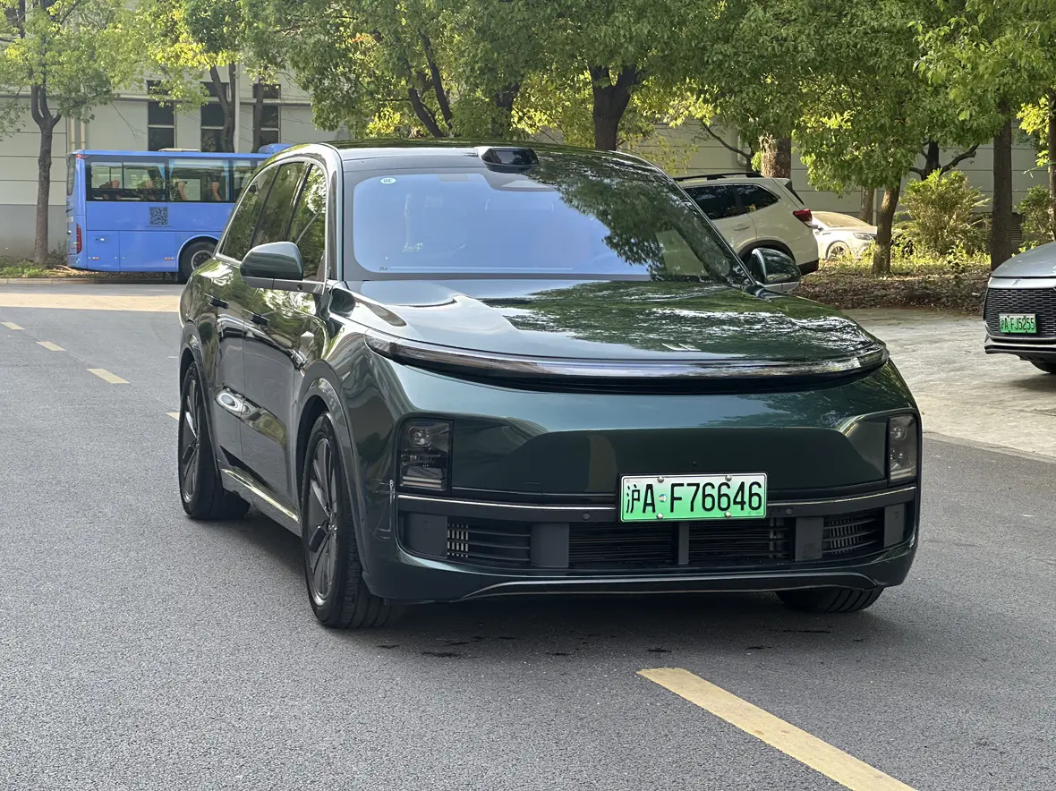 Lixiang L8