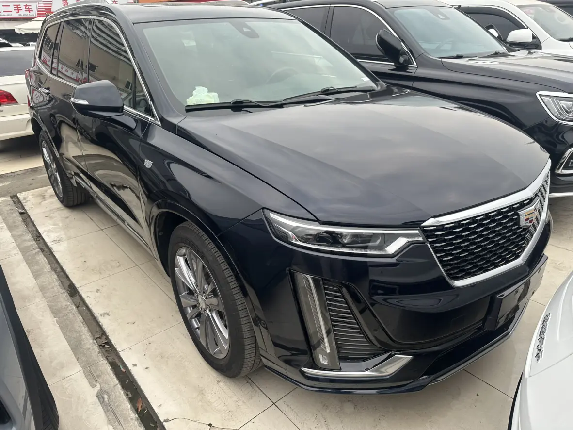 Cadillac XT6