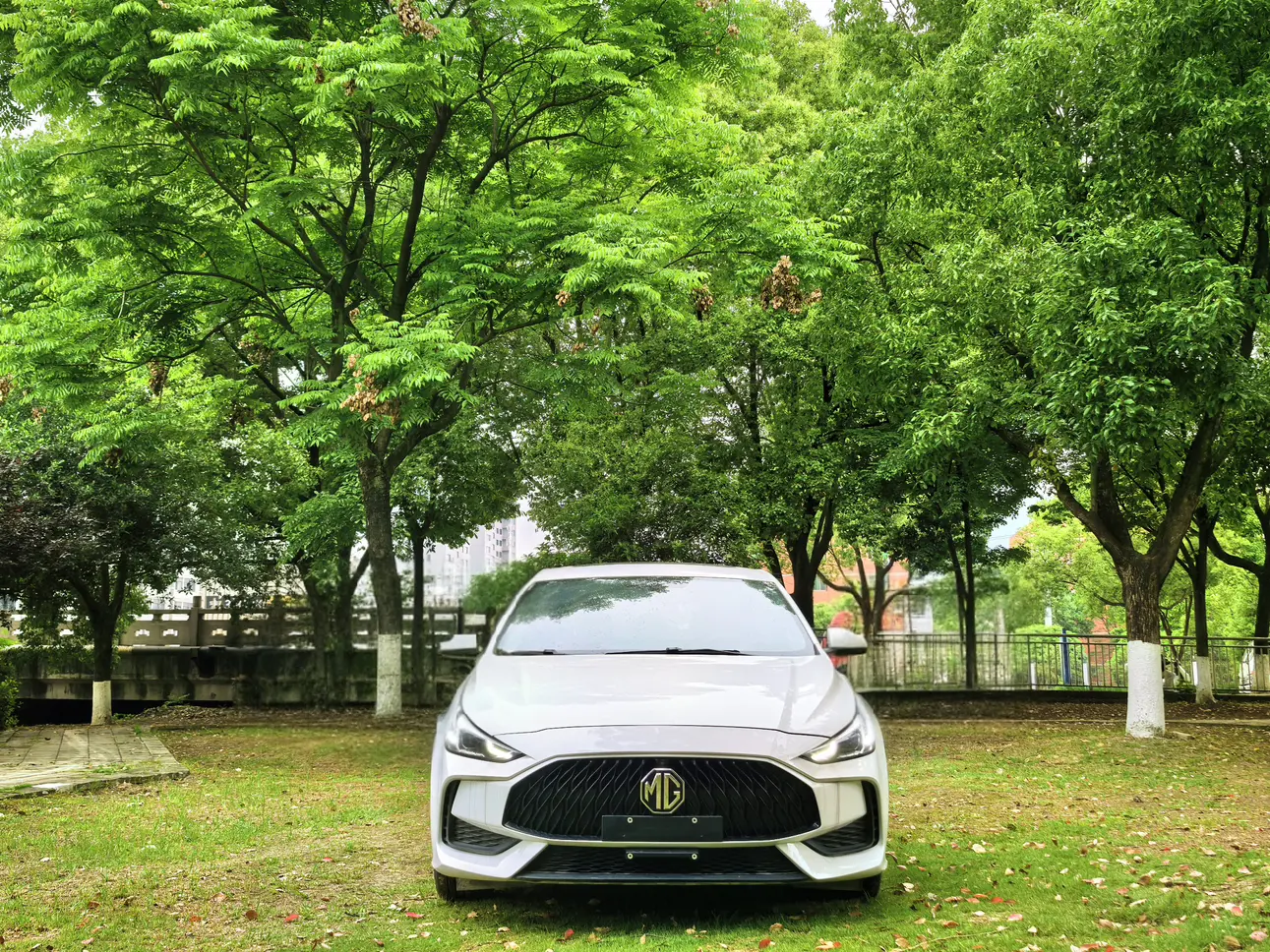 MG 5