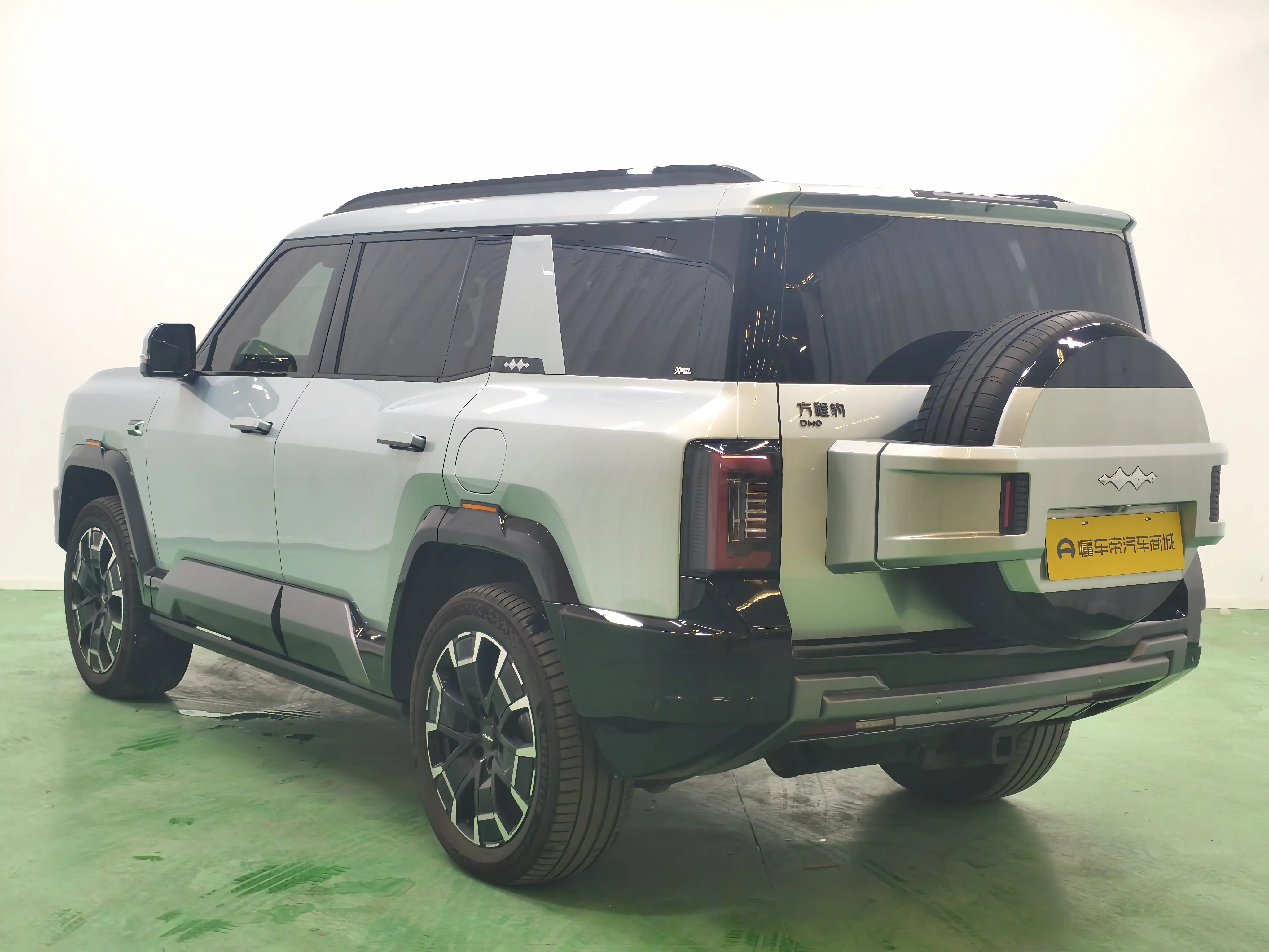 BYD Leopard Leopard 8