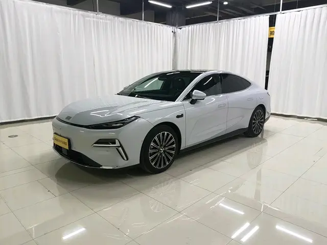 Geely Galaxy Star 8 PHEV