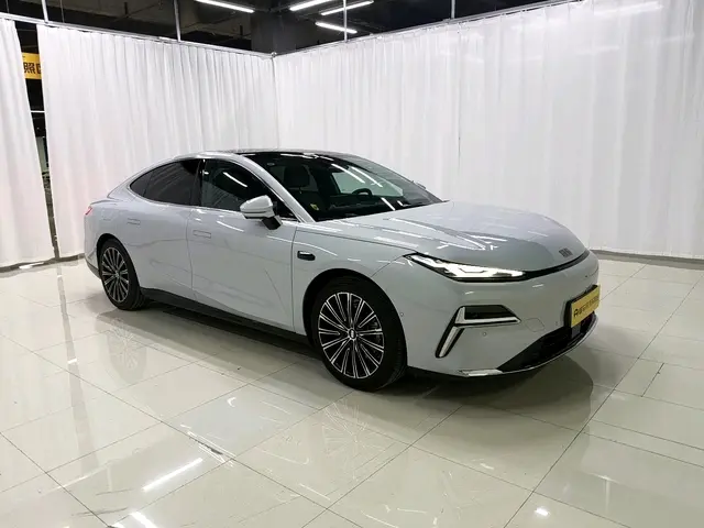 Geely Galaxy Star 8 PHEV